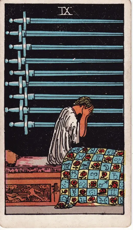 Kılıçların Dokuzlusu tarot kartı